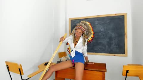 Snapshot of tifanny_eve chatting on 8, 3, 2025 Dani online show from 8, 3, 2025