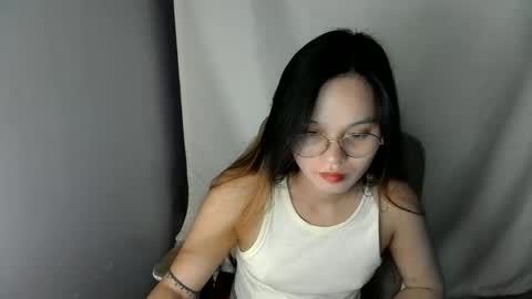 Snapshot of tifanny_foxdoll chatting on 5, 3, 2025 Goddess Tifanny online show from 5, 3, 2025