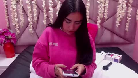 Snapshot of tiffani_hott_ chatting on 26, 1, 2025 TIFANI online show from 26, 1, 2025