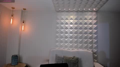 Tiffanny Sins online show from 14, 3, 2026