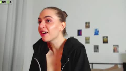 tiffany online show from 30, 9, 2025