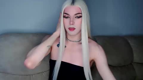 Snapshot of tiffany_smitch chatting on 15, 11, 2025 Tif online show from 15, 11, 2025