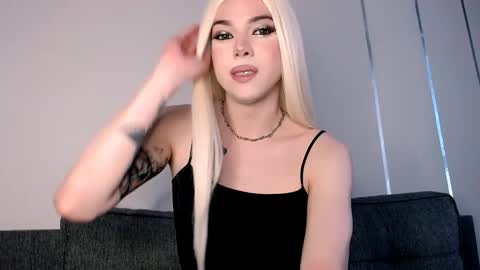 Snapshot of tiffany_smitch chatting on 21, 5, 2026 Tif online show from 21, 5, 2026