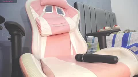 tiffany theressa online show from 17, 2, 2025