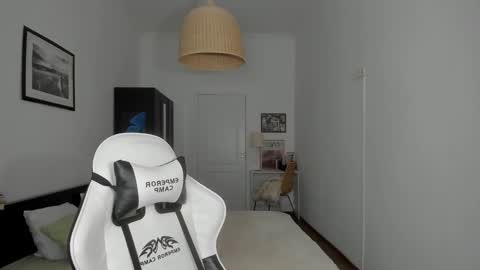 Snapshot of tiffanyflynn chatting on 17, 12, 2024 Tiffany online show from 17, 12, 2024