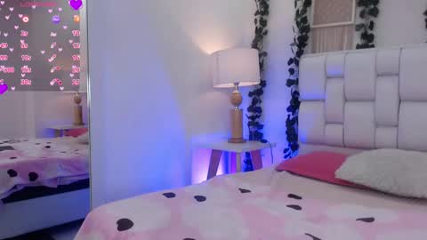  Tiffany  online show from 26, 11, 2025