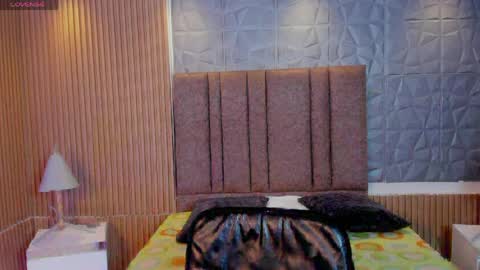 tiffanyhoustton online show from 7, 4, 2026