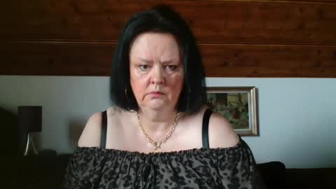 TiffanyMature online show from 27, 10, 2025