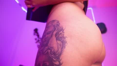 Snapshot of tiffanysander chatting on 21, 3, 2026 My name is Tiffany welcome online show from 21, 3, 2026