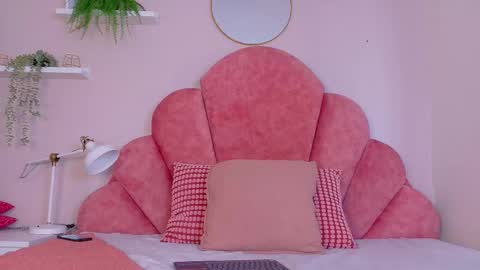 Tiffany  online show from 18, 2, 2026