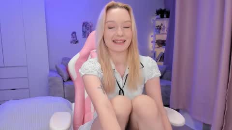 Tiffany online show from 25, 11, 2025