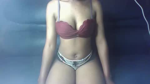 Snapshot of tiffyblue chatting on 5, 5, 2026 Tiffyblue online show from 5, 5, 2026