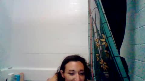 Snapshot of tigerlilly9999 chatting on 3, 8, 2026 tigerlilly9999 online show from 3, 8, 2026