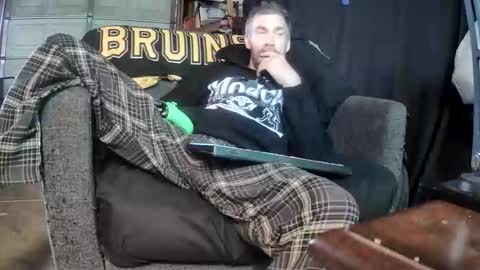 Snapshot of tiggity19 chatting on 26, 4, 2026 Tiggity23 come stroke my 9 cock with ne online show from 26, 4, 2026