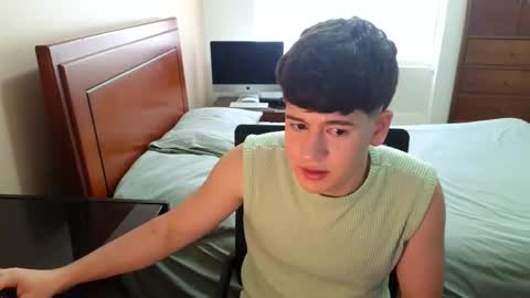 Snapshot of tightncuteass chatting on 10, 9, 2025 Camilo online show from 10, 9, 2025