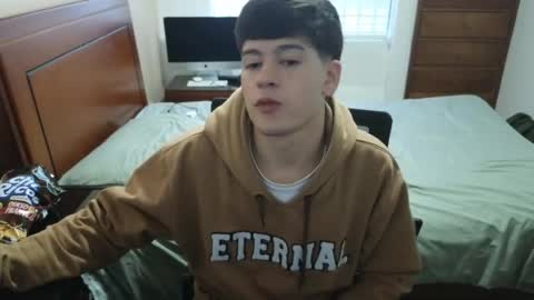 Snapshot of tightncuteass chatting on 14, 9, 2025 Camilo online show from 14, 9, 2025