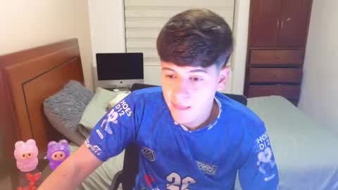 Snapshot of tightncuteass chatting on 28, 9, 2025 Camilo online show from 28, 9, 2025