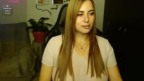 Snapshot of tiina_hz chatting on 20, 9, 2025 Tiina hz online show from 20, 9, 2025