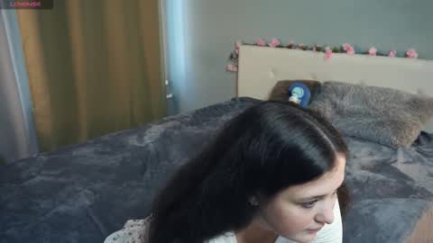 Snapshot of tilliebarufaldi chatting on 8, 10, 2025 Mira online show from 8, 10, 2025
