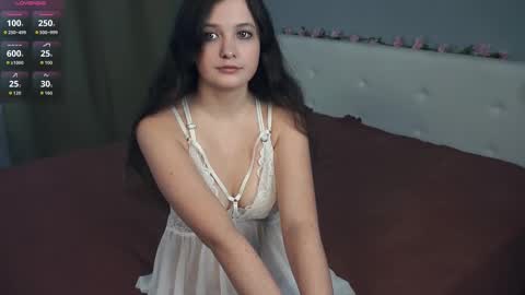 Snapshot of tilliebarufaldi chatting on 14, 10, 2025 Mira online show from 14, 10, 2025