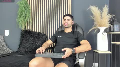 Tim online show from 8, 3, 2025