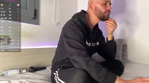 Snapshot of tim_beard chatting on 22, 12, 2025 Tim Beard online show from 22, 12, 2025