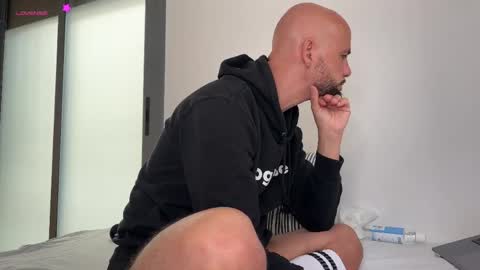 Tim Beard online show from 7, 4, 2026