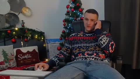 Snapshot of tim_mart chatting on 28, 12, 2024 ask me online show from 28, 12, 2024