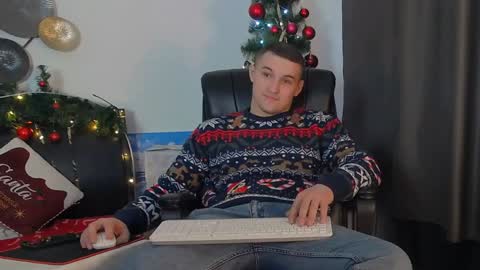 Snapshot of tim_mart chatting on 28, 12, 2024 ask me online show from 28, 12, 2024