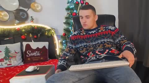 Snapshot of tim_mart chatting on 29, 12, 2024 ask me online show from 29, 12, 2024