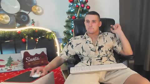 Snapshot of tim_mart chatting on 30, 12, 2024 ask me online show from 30, 12, 2024