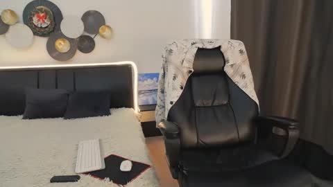 Snapshot of tim_mart chatting on 5, 1, 2025 ask me online show from 5, 1, 2025