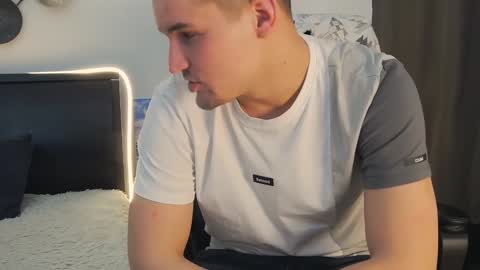 Snapshot of tim_mart chatting on 5, 1, 2025 ask me online show from 5, 1, 2025