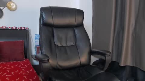 Snapshot of tim_mart chatting on 12, 2, 2025 ask me online show from 12, 2, 2025