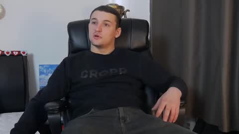 Snapshot of tim_mart chatting on 17, 2, 2025 ask me online show from 17, 2, 2025