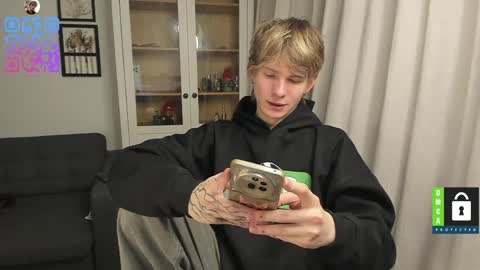Snapshot of tim_milll chatting on 23, 4, 2026 Tim online show from 23, 4, 2026