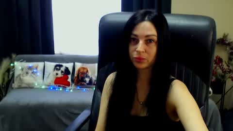 Snapshot of timeparadice chatting on 25, 6, 2026 Luisa online show from 25, 6, 2026