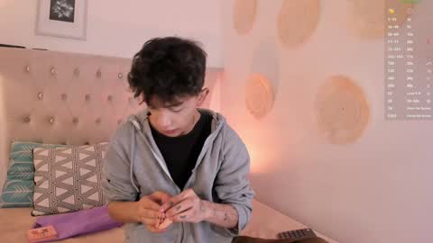 Snapshot of timothy_ross chatting on 25, 12, 2024 Timothy 21 years old online show from 25, 12, 2024