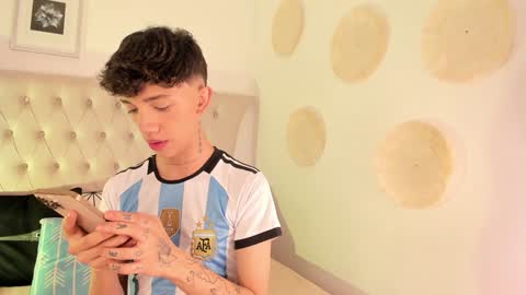 Snapshot of timothy_ross chatting on 31, 12, 2024 Timothy 21 years old online show from 31, 12, 2024