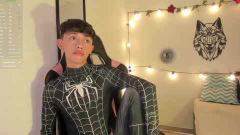 Snapshot of timothy_ross chatting on 11, 1, 2025 Timothy 21 years old online show from 11, 1, 2025