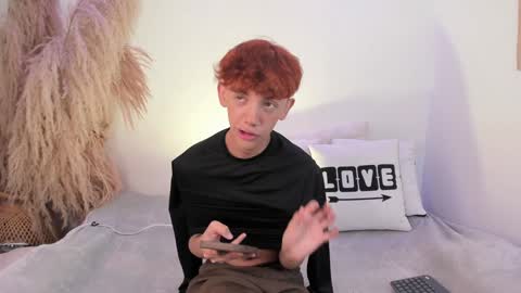 Snapshot of timothy_ross chatting on 1, 2, 2025 Timothy 21 years old online show from 1, 2, 2025