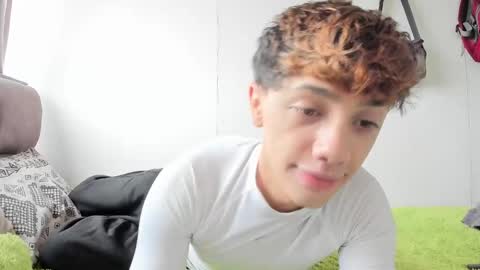 Snapshot of timothy_ross chatting on 23, 9, 2025 Timothy 21 years old online show from 23, 9, 2025