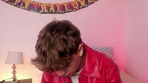 Snapshot of timothy_ross chatting on 17, 10, 2025 Timothy 21 years old online show from 17, 10, 2025