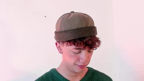 Snapshot of timothy_ross chatting on 8, 11, 2025 Timothy 21 years old online show from 8, 11, 2025