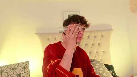 Snapshot of timothy_ross chatting on 25, 11, 2025 Timothy 21 years old online show from 25, 11, 2025