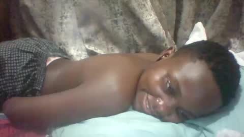 Snapshot of tina2030 chatting on 17, 12, 2025 christine online show from 17, 12, 2025