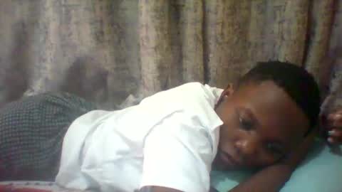 Snapshot of tina2030 chatting on 18, 12, 2025 christine online show from 18, 12, 2025