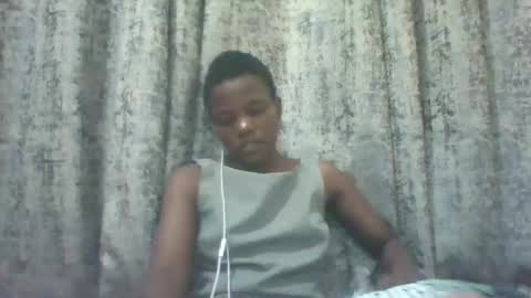Snapshot of tina2030_1 chatting on 25, 5, 2026 tee online show from 25, 5, 2026