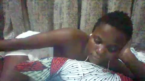 Snapshot of tina2030_1 chatting on 27, 5, 2026 tee online show from 27, 5, 2026