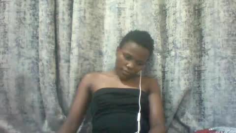 Snapshot of tina2030_1 chatting on 14, 6, 2026 tee online show from 14, 6, 2026